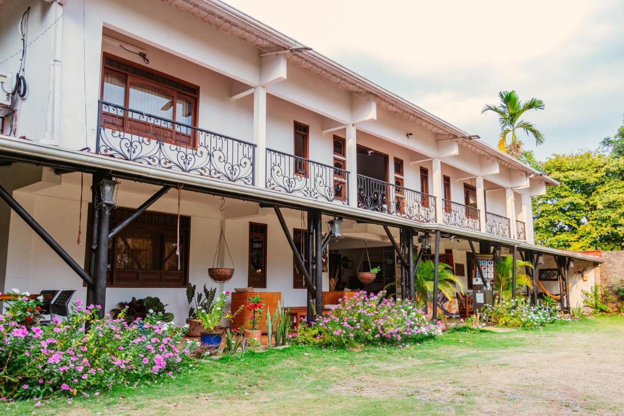 Hotel Casa Baquero El Cairo  外观 照片